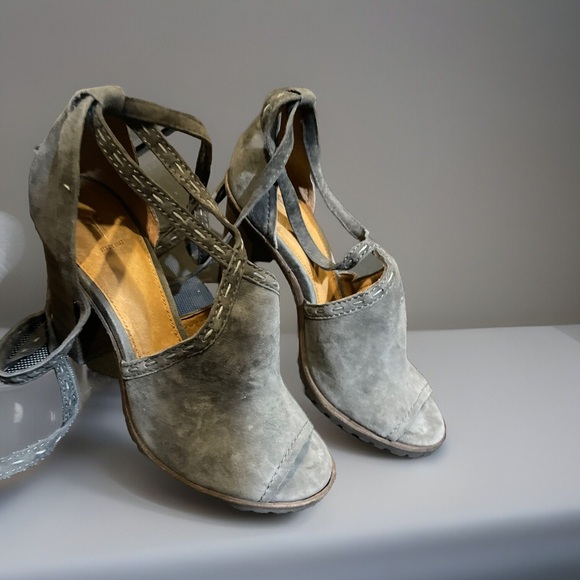 Frye Suzie Pickstitch Lug Heel Grigio Gray Suede Size 7 - Picture 5 of 12